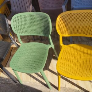 Chaises restaurant et café