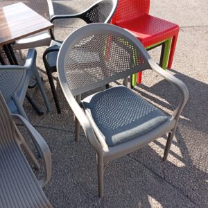 Nouveau modèle chaise avec tapis pour café restaurant snack hotel