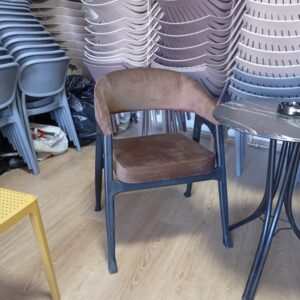 Chaise fauteuil en plastique 2026