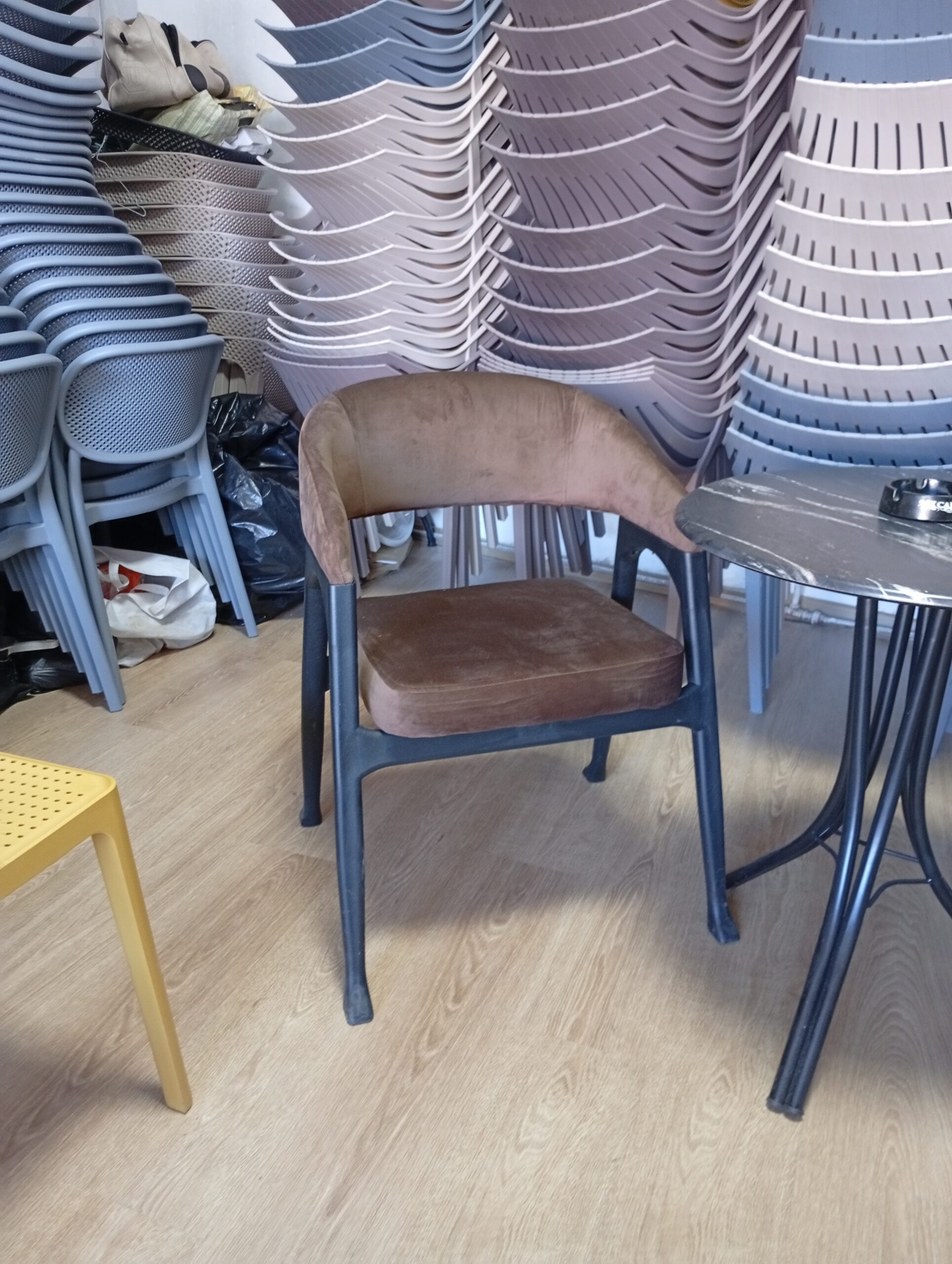 Chaise fauteuil en plastique 2026