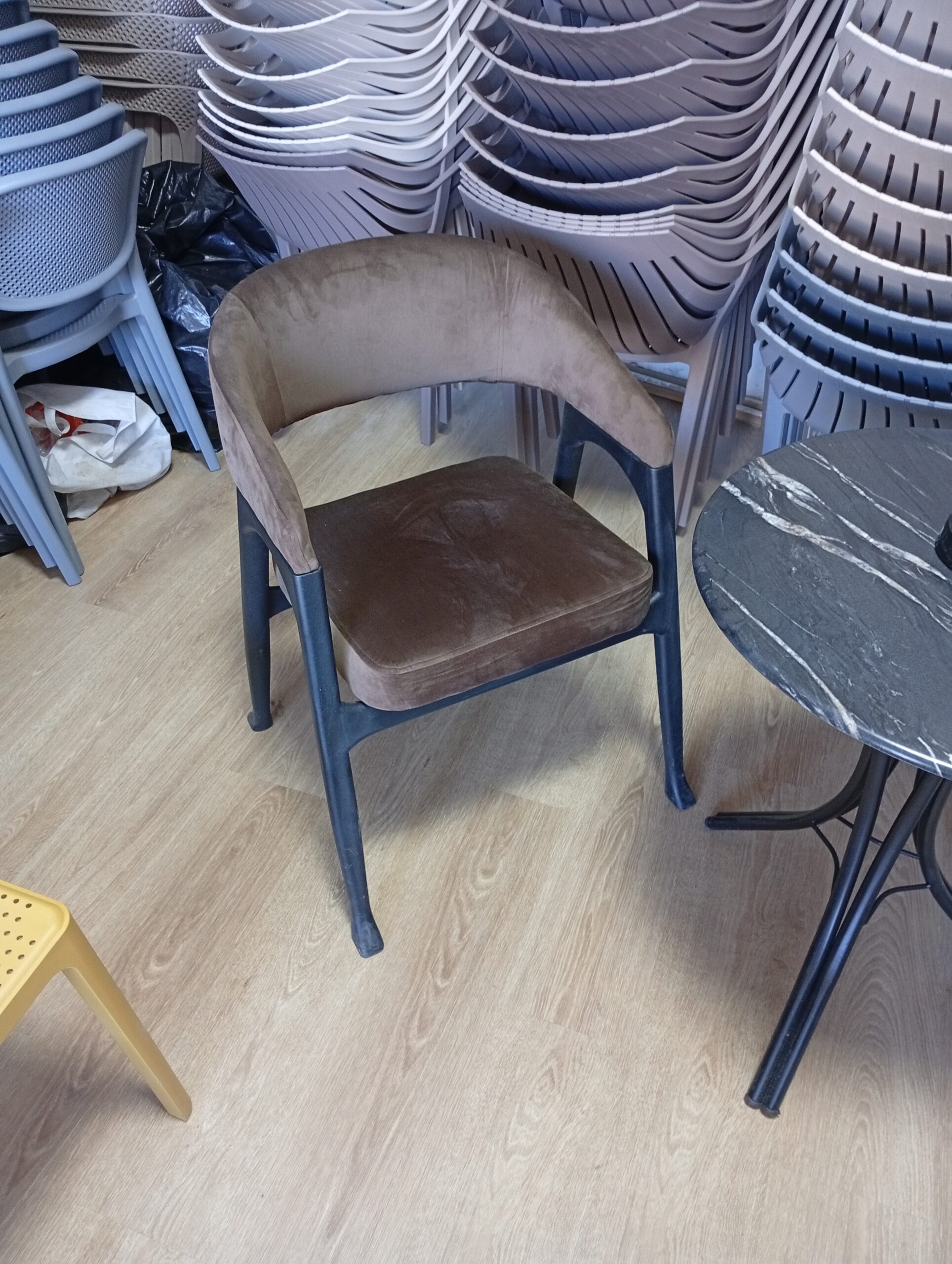 Chaise fauteuil en plastique 2026 – Image 3