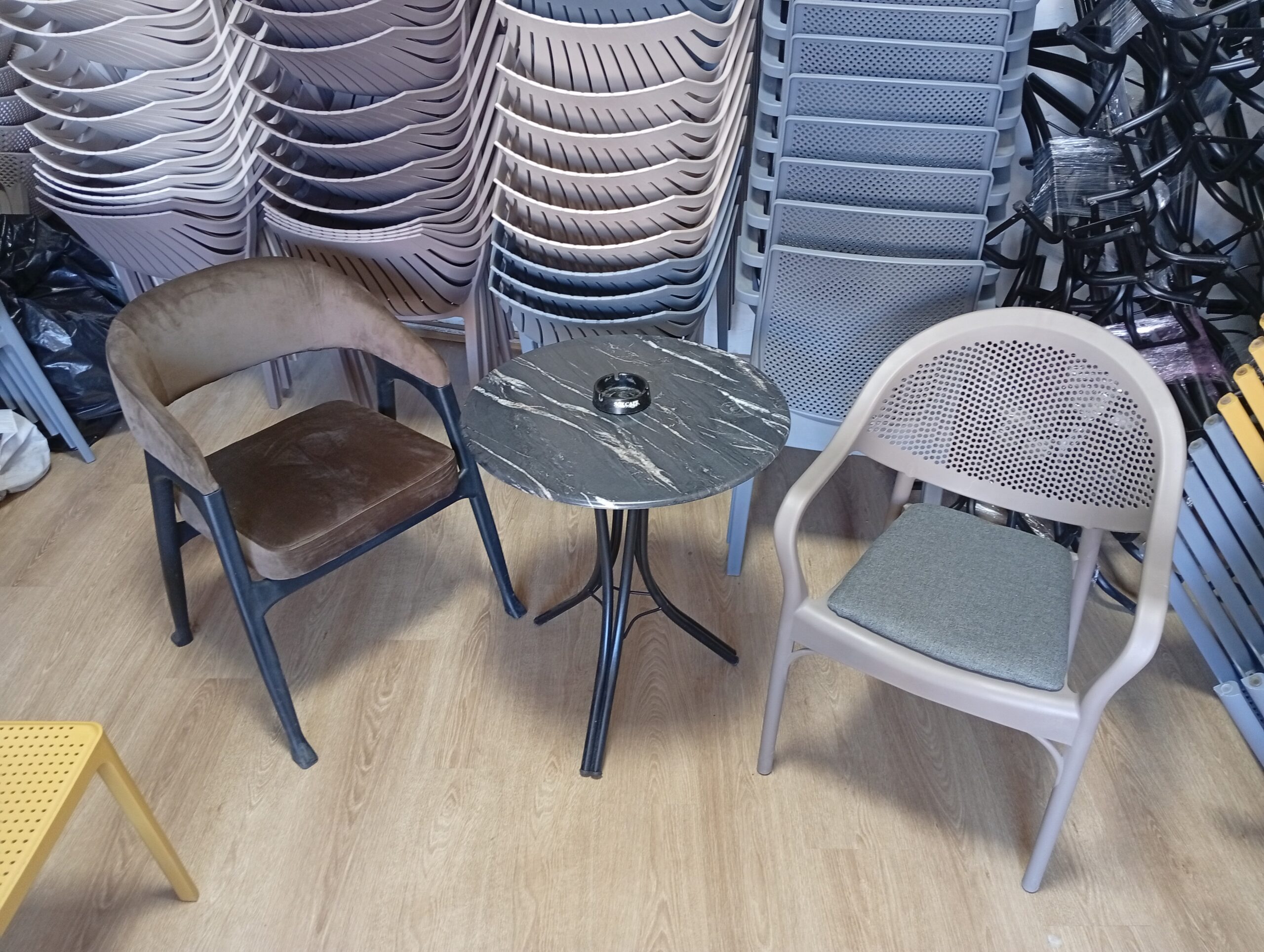 Chaise fauteuil en plastique 2026 – Image 4